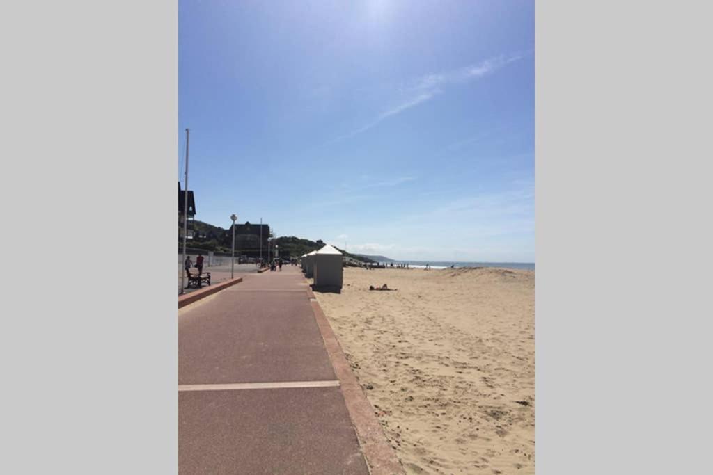 Le Coin Vert Deauville Buitenkant foto